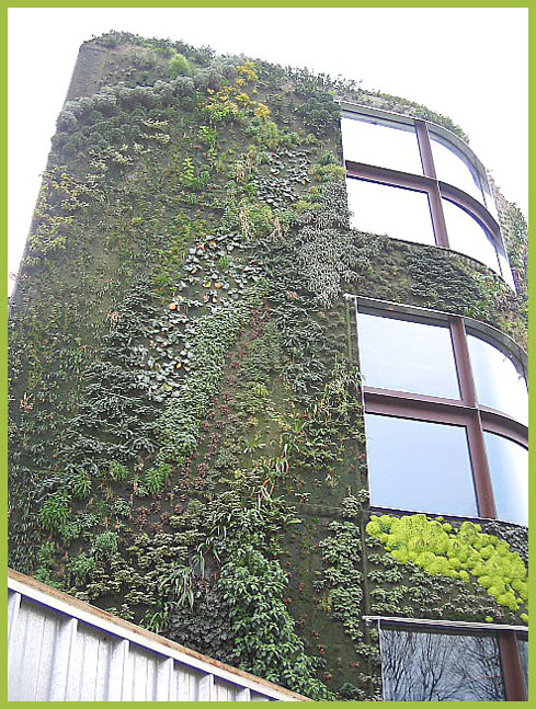 Paris: Plant building - 2004